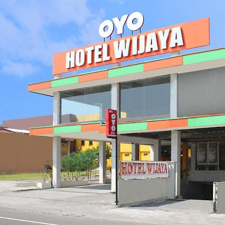 Oyo 586 Hotel Wijaya Kalasan Εξωτερικό φωτογραφία