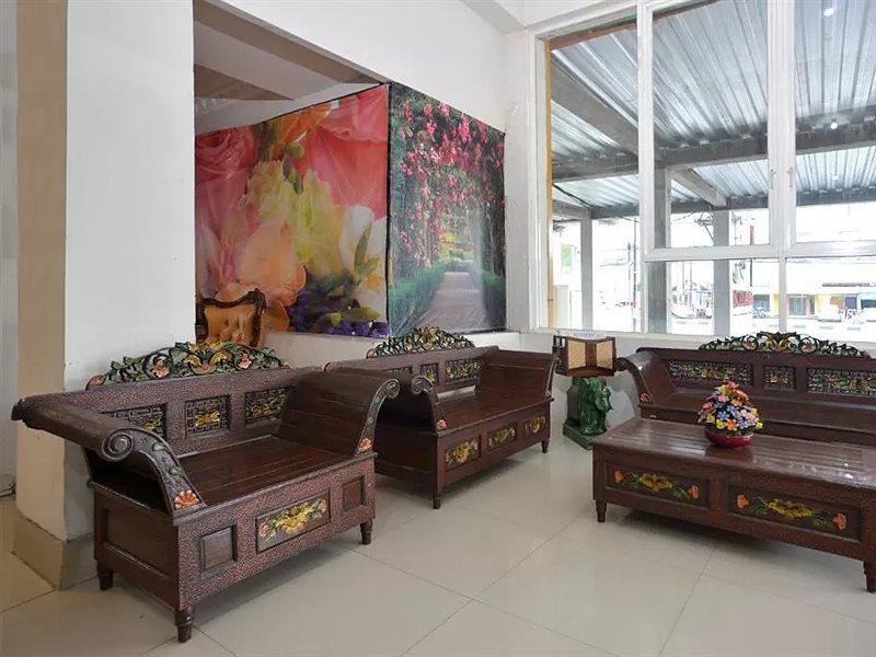 Oyo 586 Hotel Wijaya Kalasan Εξωτερικό φωτογραφία