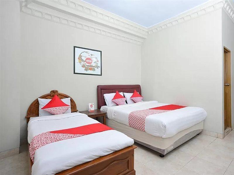 Oyo 586 Hotel Wijaya Kalasan Εξωτερικό φωτογραφία
