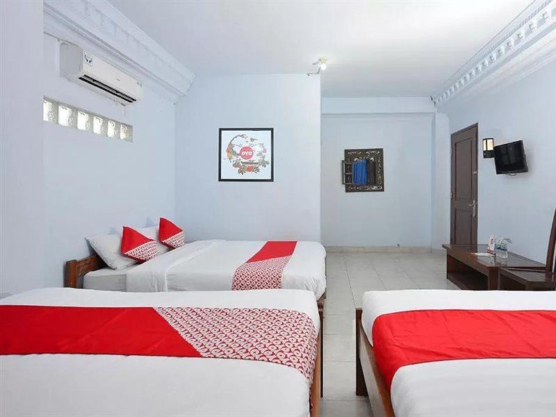 Oyo 586 Hotel Wijaya Kalasan Εξωτερικό φωτογραφία