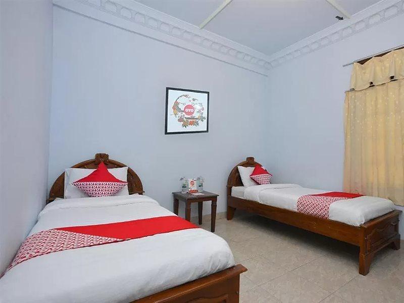 Oyo 586 Hotel Wijaya Kalasan Εξωτερικό φωτογραφία