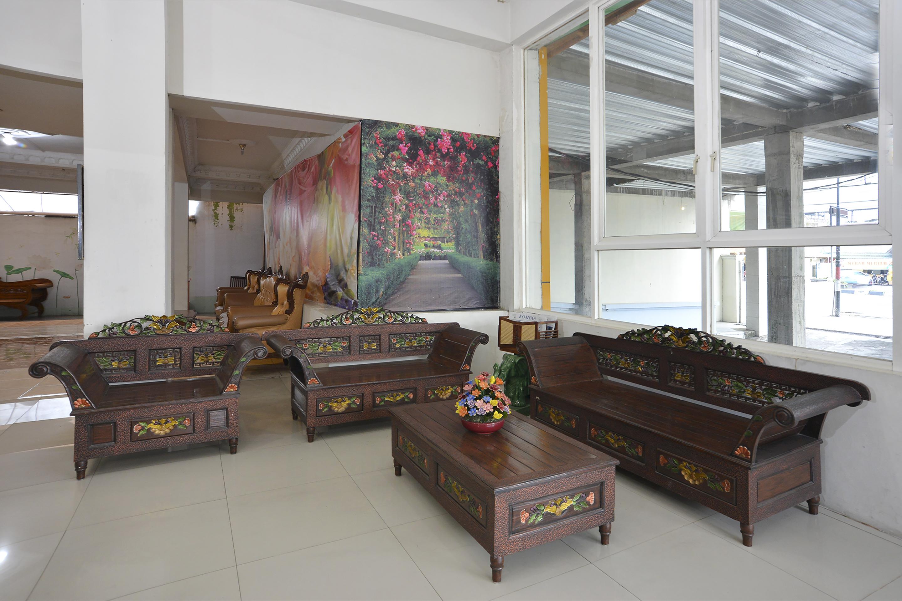 Oyo 586 Hotel Wijaya Kalasan Εξωτερικό φωτογραφία